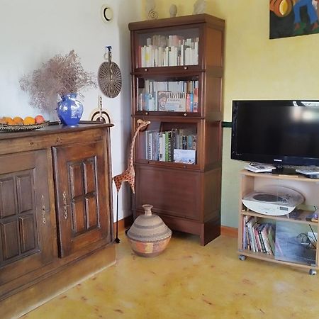 Une Maison Sur Une Presqu'Ile Port-Saint-Louis-du-Rhone Ngoại thất bức ảnh